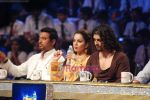 Kangana Ranaut, Sonu Nigam on the sets of Chhote Ustaad in Mumbai on 27th Sept 2010 (8).JPG